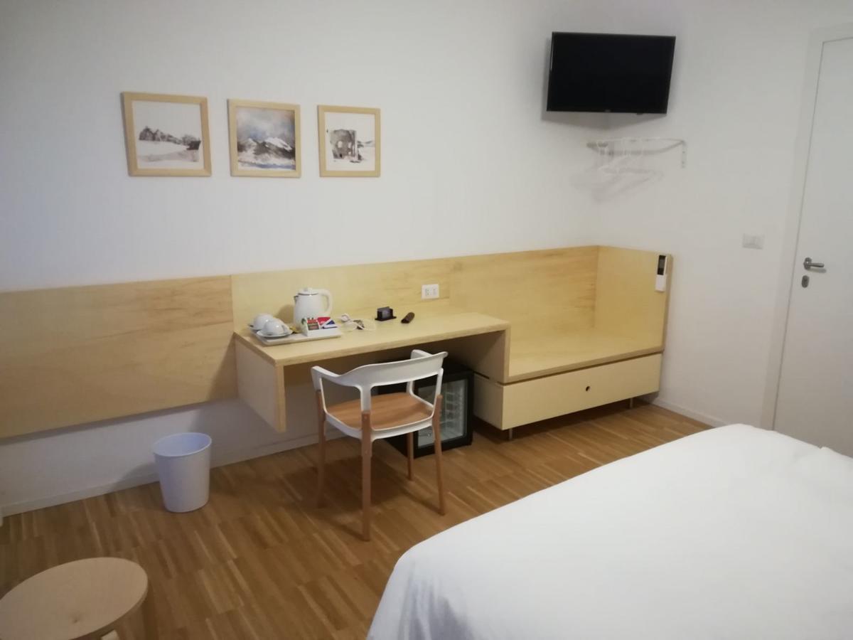 Le Stanze Di Piazza Dei Martiri Bed and Breakfast Napoli Eksteriør billede