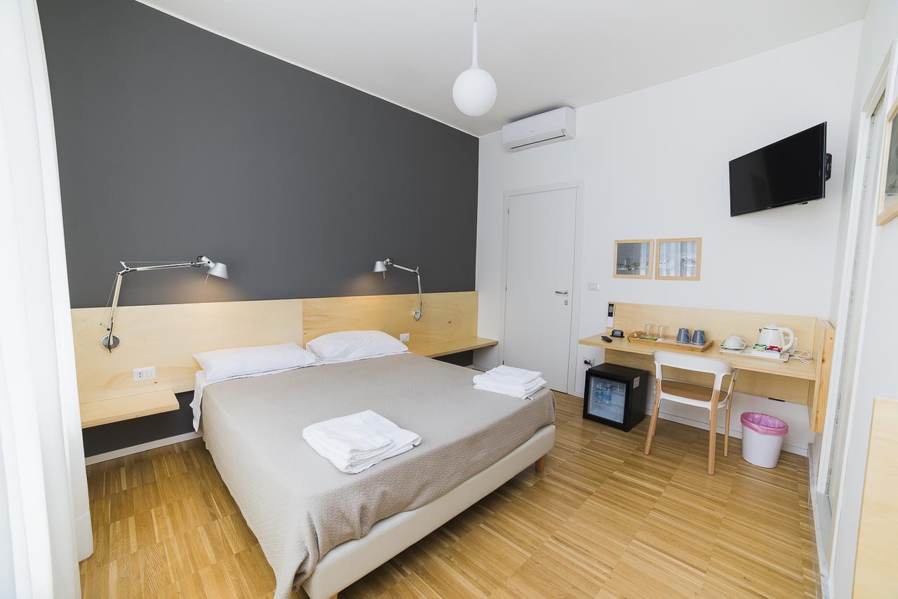 Le Stanze Di Piazza Dei Martiri Bed and Breakfast Napoli Eksteriør billede