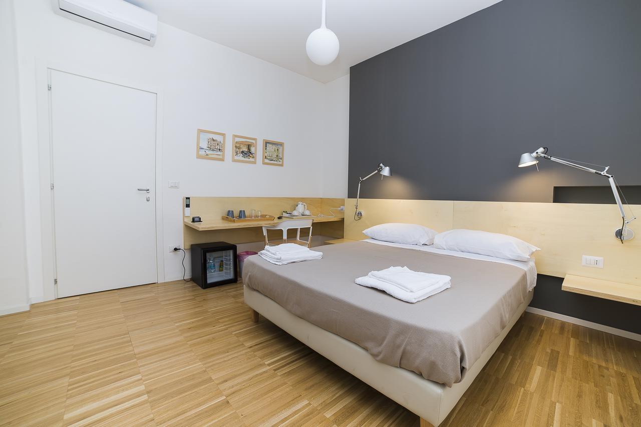 Le Stanze Di Piazza Dei Martiri Bed and Breakfast Napoli Eksteriør billede