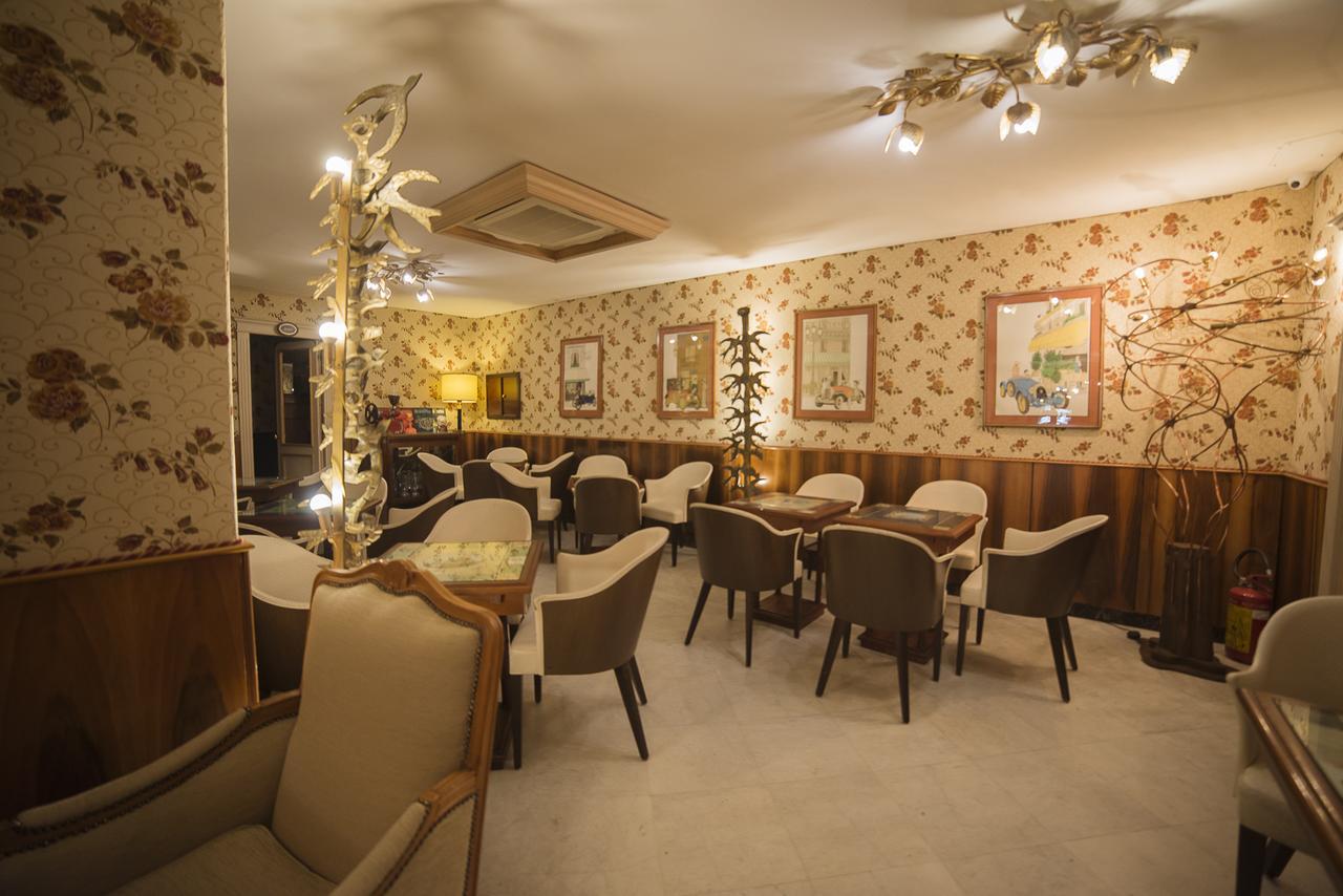 Le Stanze Di Piazza Dei Martiri Bed and Breakfast Napoli Eksteriør billede
