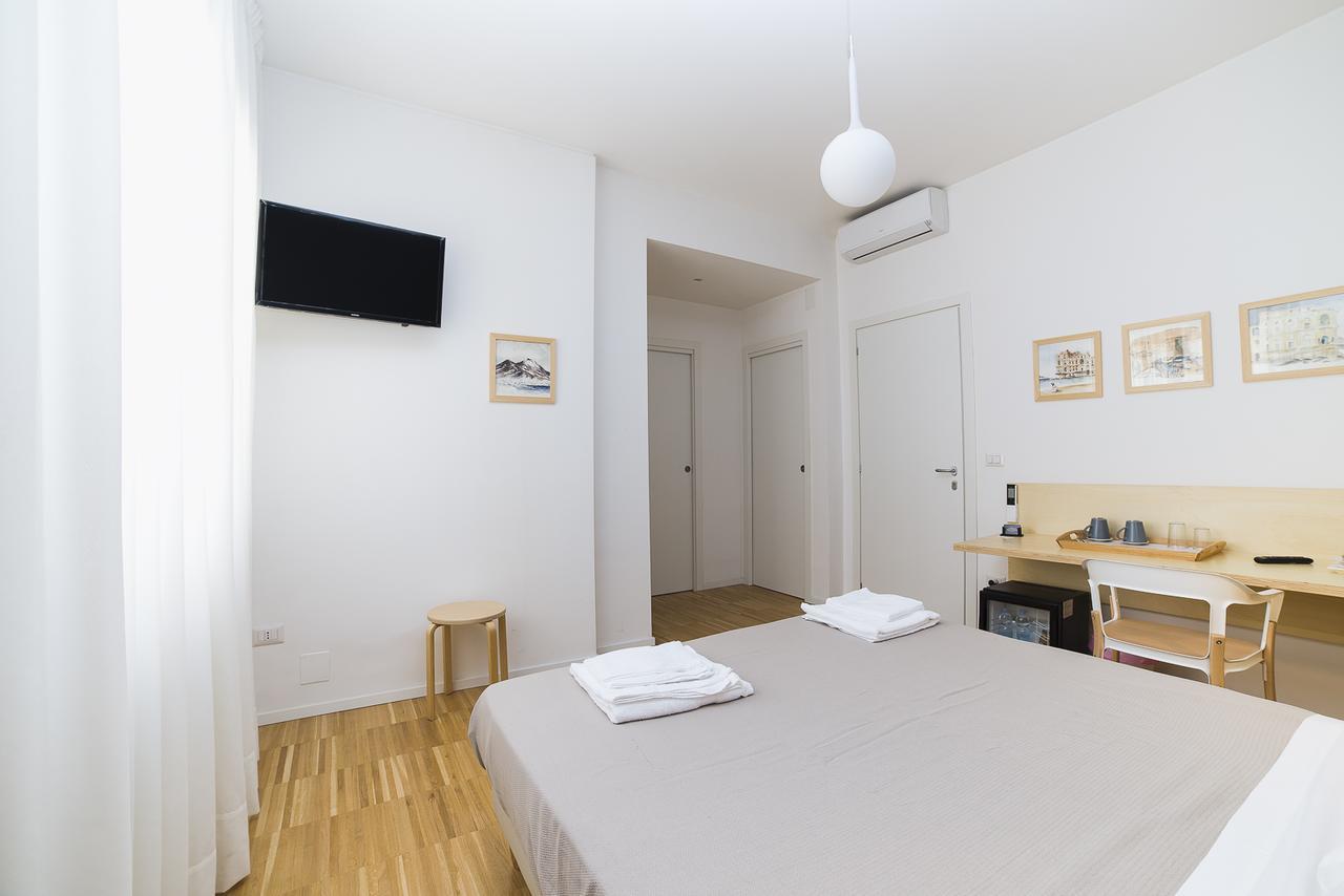 Le Stanze Di Piazza Dei Martiri Bed and Breakfast Napoli Eksteriør billede