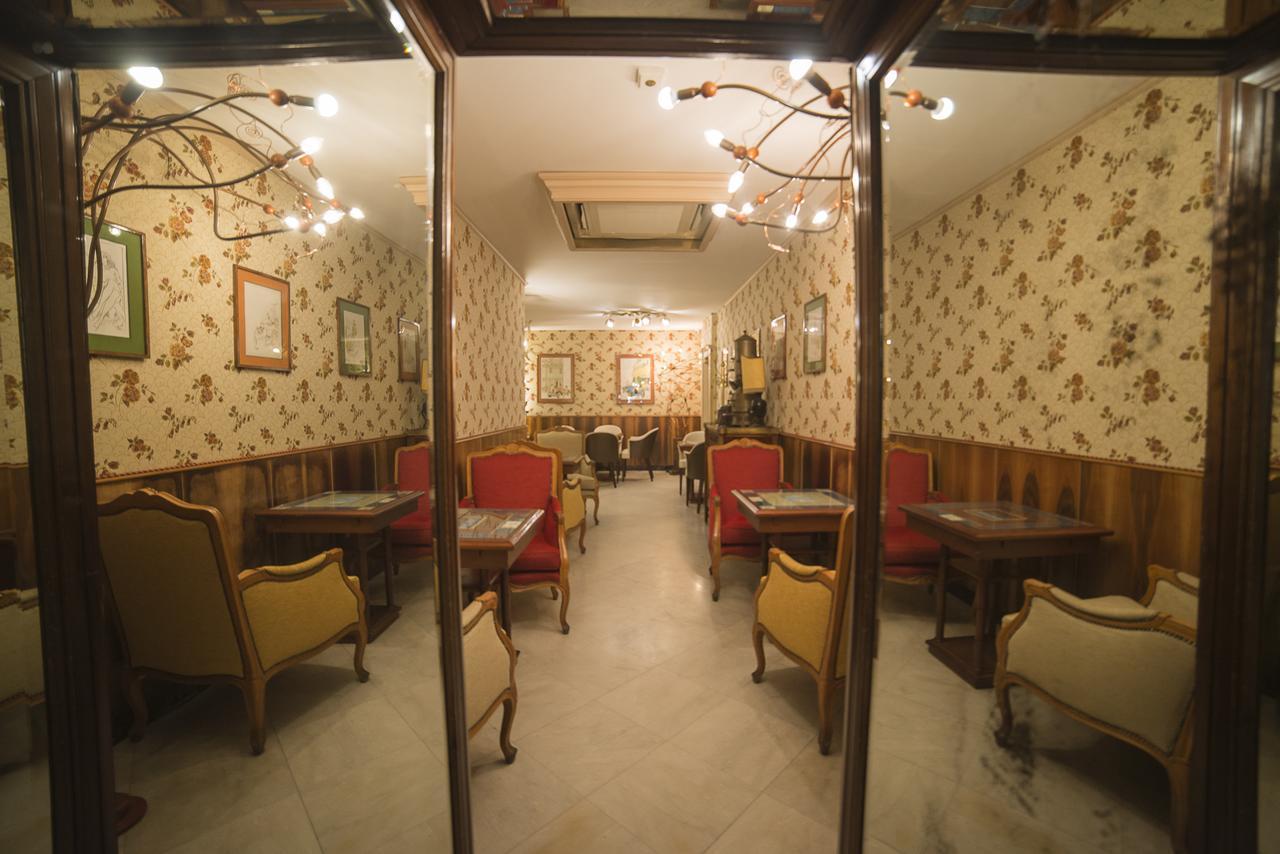 Le Stanze Di Piazza Dei Martiri Bed and Breakfast Napoli Eksteriør billede