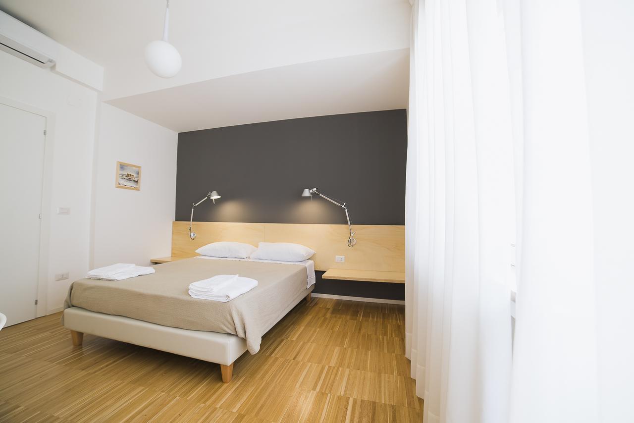 Le Stanze Di Piazza Dei Martiri Bed and Breakfast Napoli Eksteriør billede