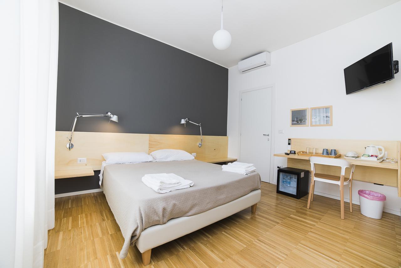 Le Stanze Di Piazza Dei Martiri Bed and Breakfast Napoli Eksteriør billede