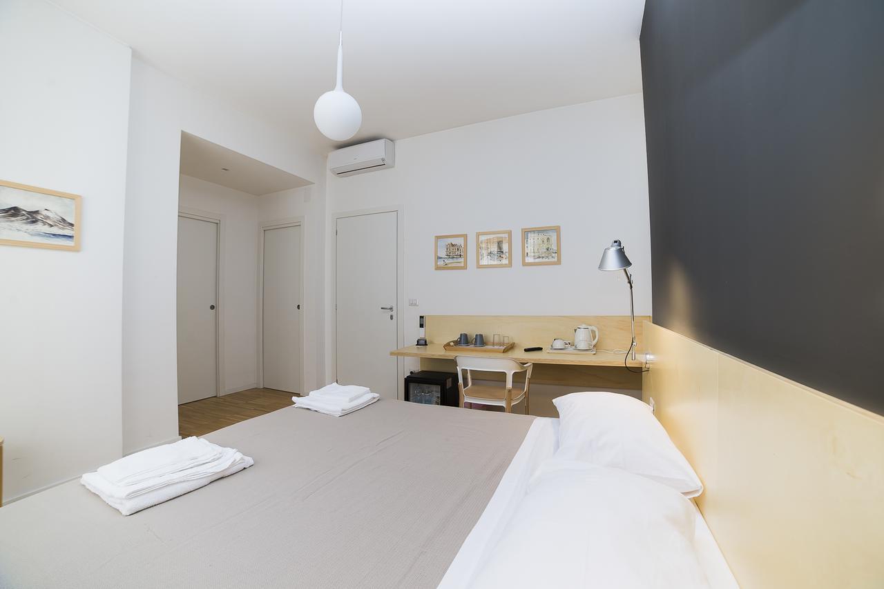 Le Stanze Di Piazza Dei Martiri Bed and Breakfast Napoli Eksteriør billede