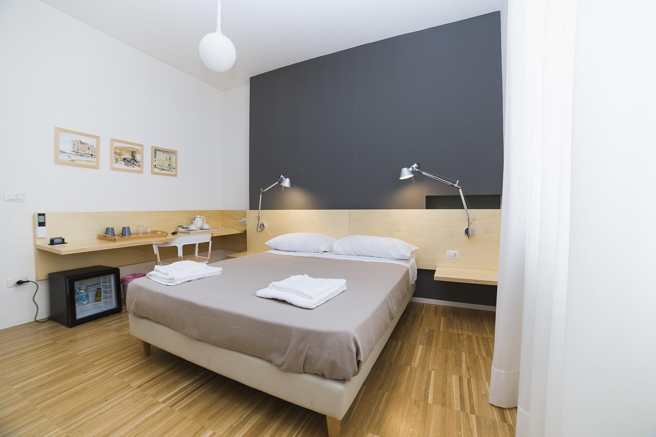 Le Stanze Di Piazza Dei Martiri Bed and Breakfast Napoli Eksteriør billede