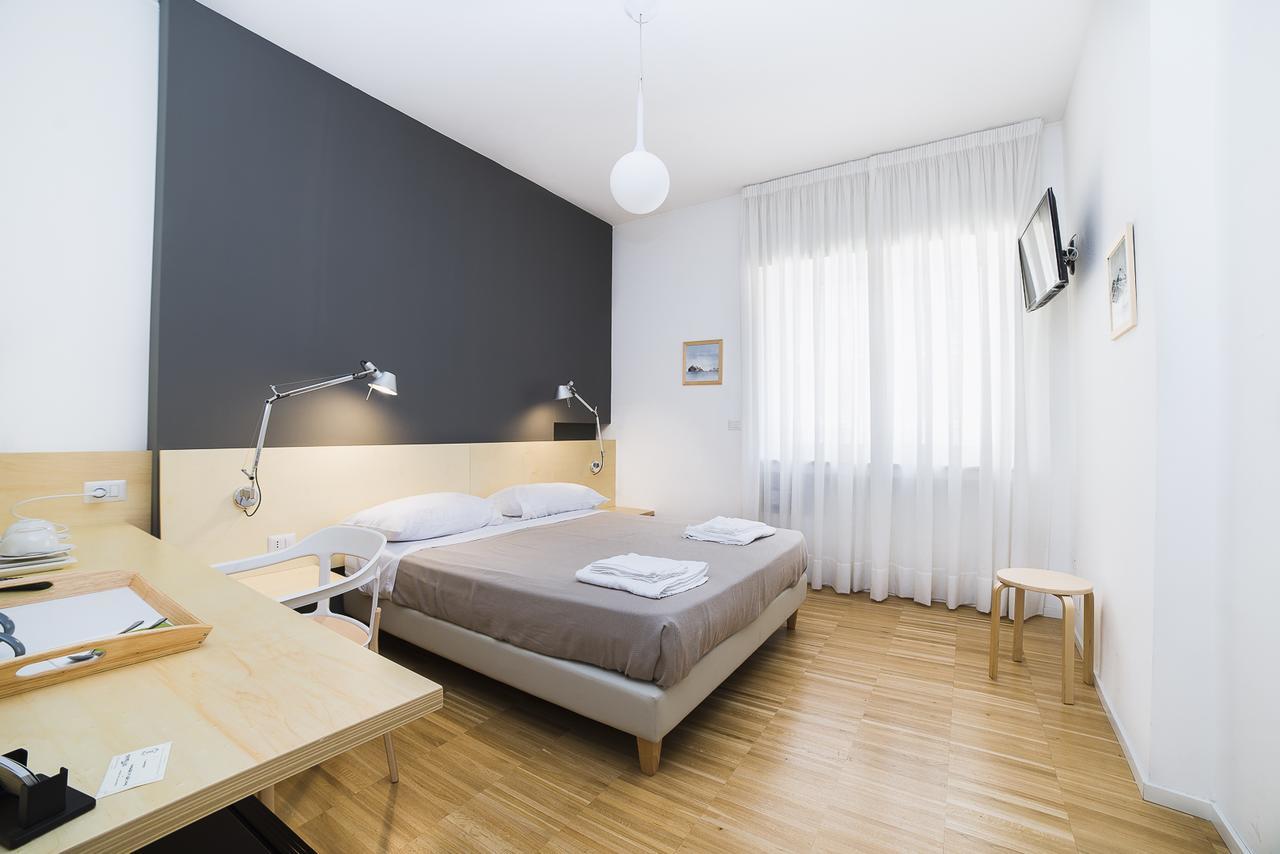 Le Stanze Di Piazza Dei Martiri Bed and Breakfast Napoli Eksteriør billede